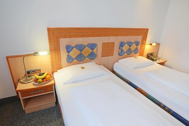 Plaza Kongresshotel Europe Estugarda Quarto foto